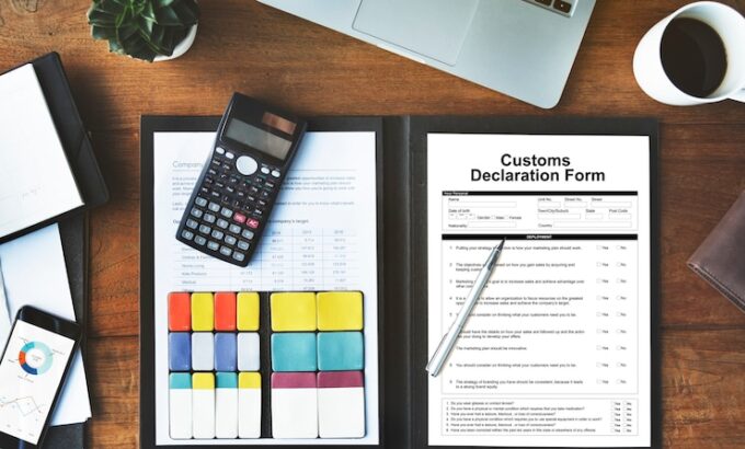 customs-declaration-form-invoice-freight-parcel-concept_53876-125116